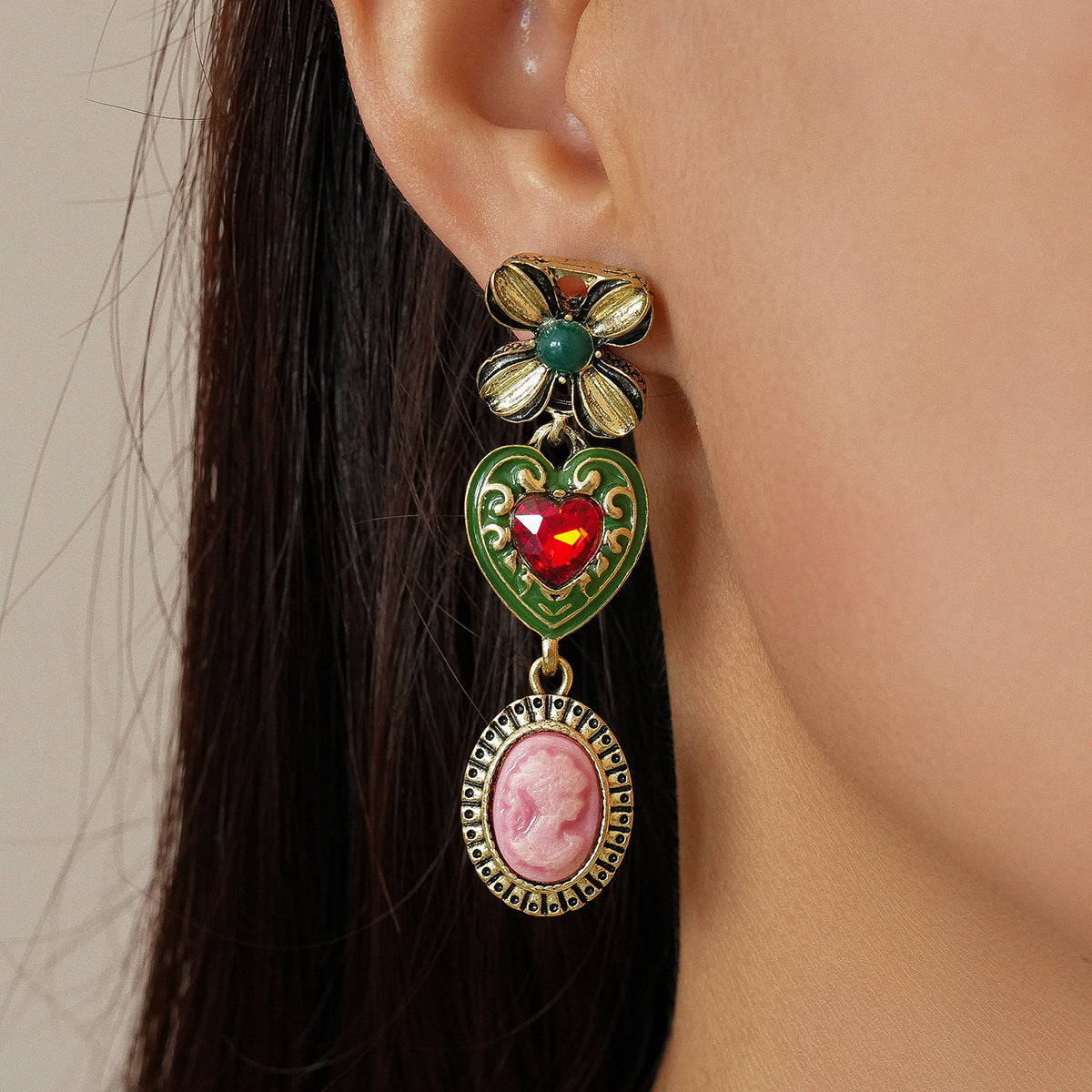 A206 Court Style Vintage Portrait Heart Earrings, Rhinestone Flower Luxury High-Grade Unique Earrings