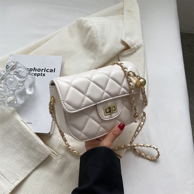 Autumn and winter high-end fashion shoulder bag with diamond grid chain crossbody bag