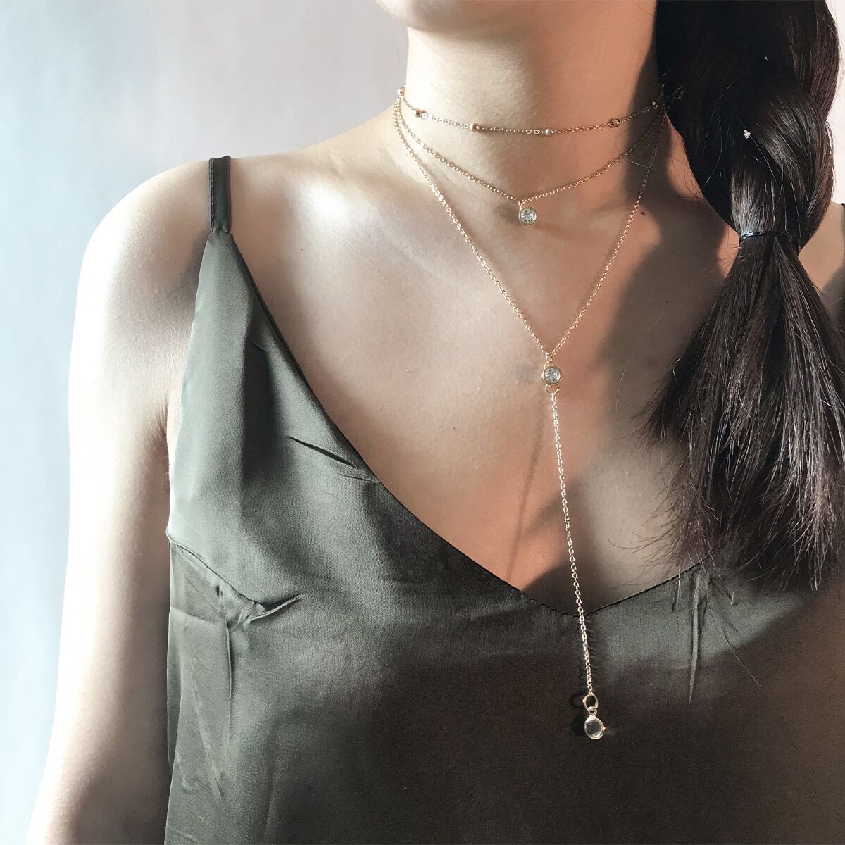 Light Luxury Vintage Ethnic Style Crystal Moon Pendant Short Clavicle Necklace, Hypoallergenic Tarnish Resistant Jewelry for Women Daily Wear & Gifts