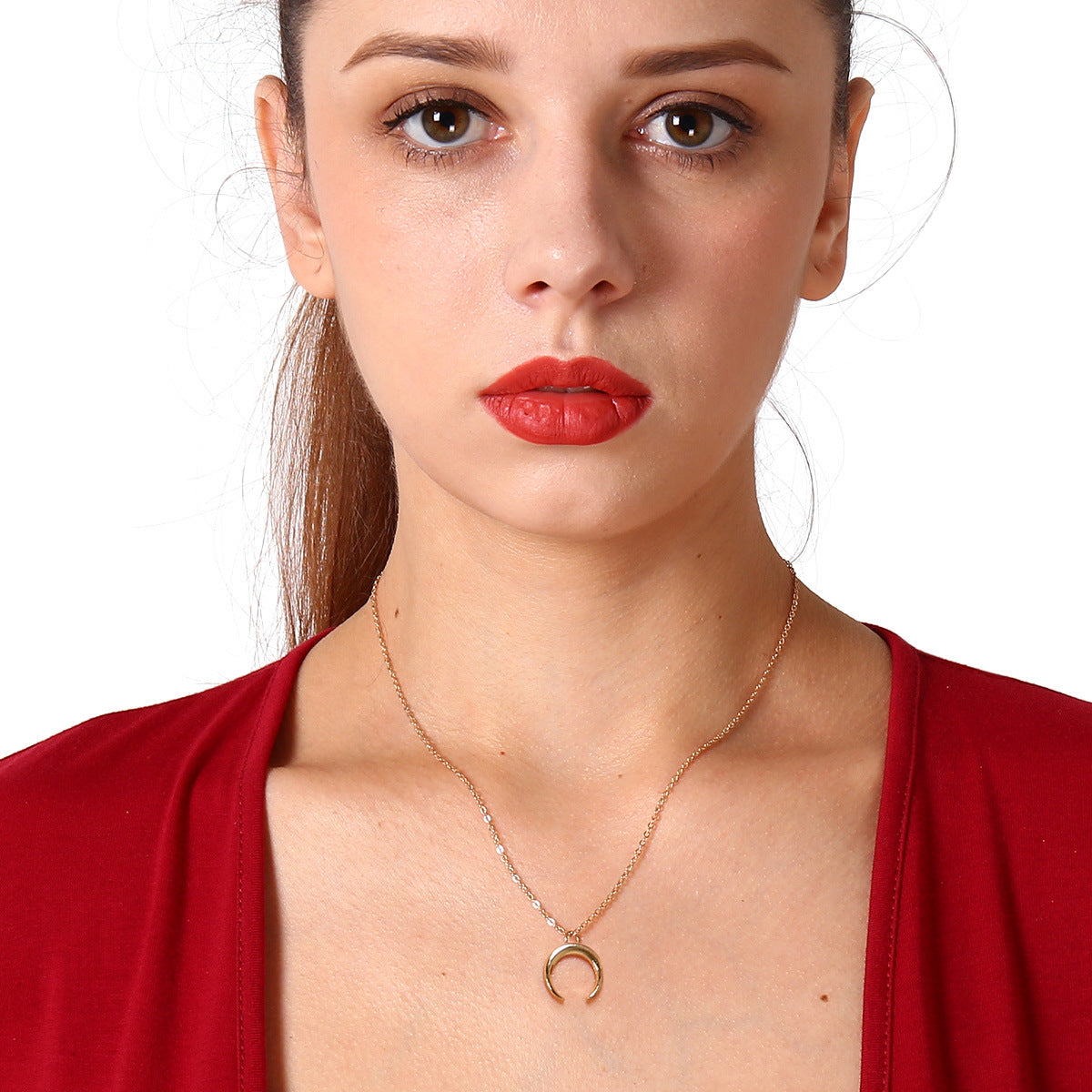 Light Luxury Vintage Ethnic Style Crystal Moon Pendant Short Clavicle Necklace, Hypoallergenic Tarnish Resistant Jewelry for Women Daily Wear & Gifts