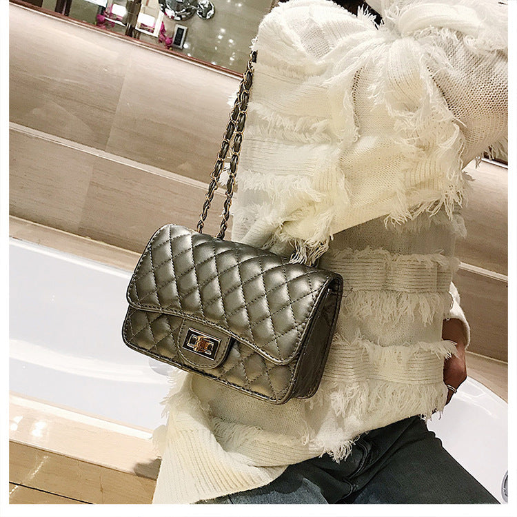 A321  Ins Style Quilted Crossbody Bag, Women's Shoulder Bag with Chain & Lock