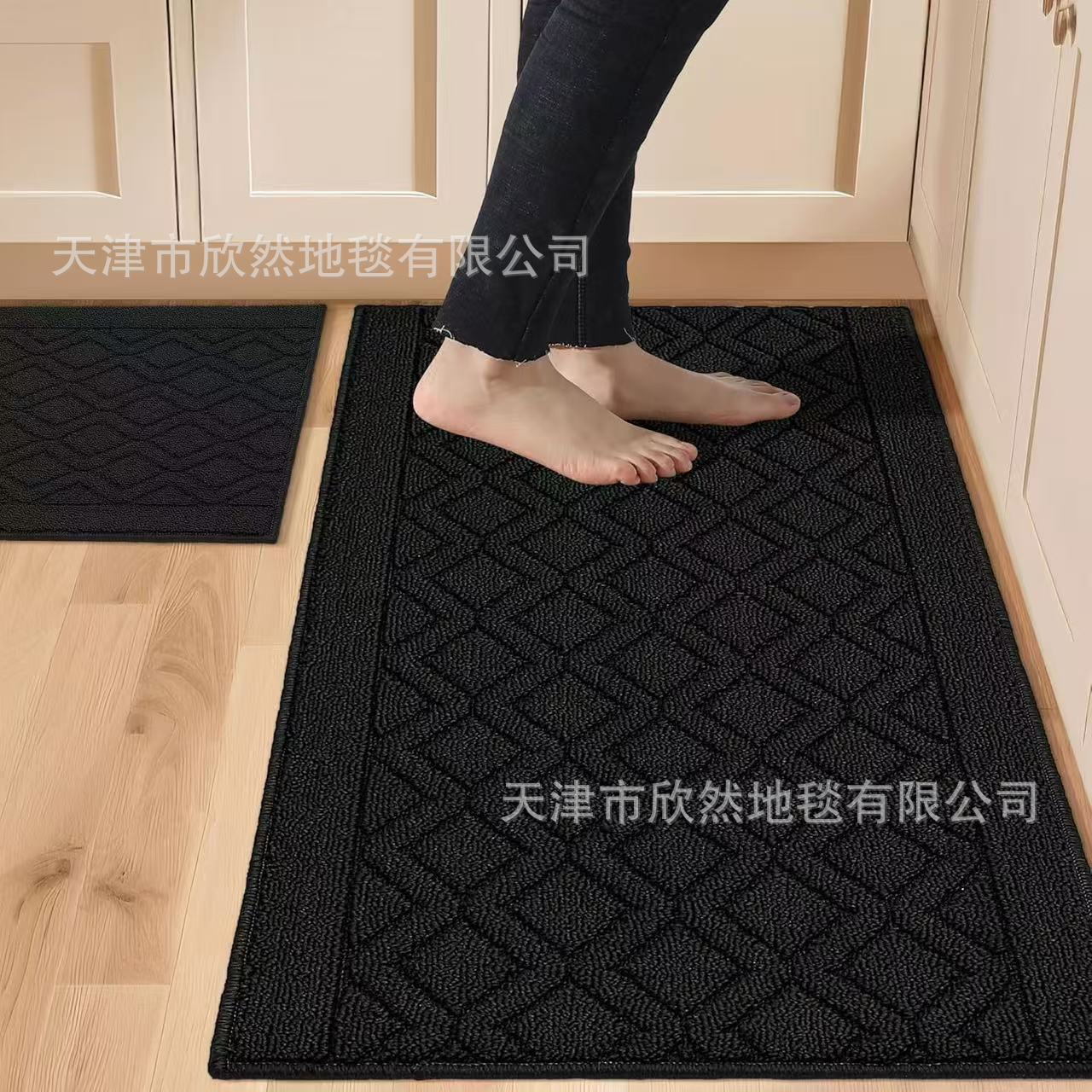 Soft Kitchen Mat Specialized in Anti Slippery and Machine Washable for Home Kitchen