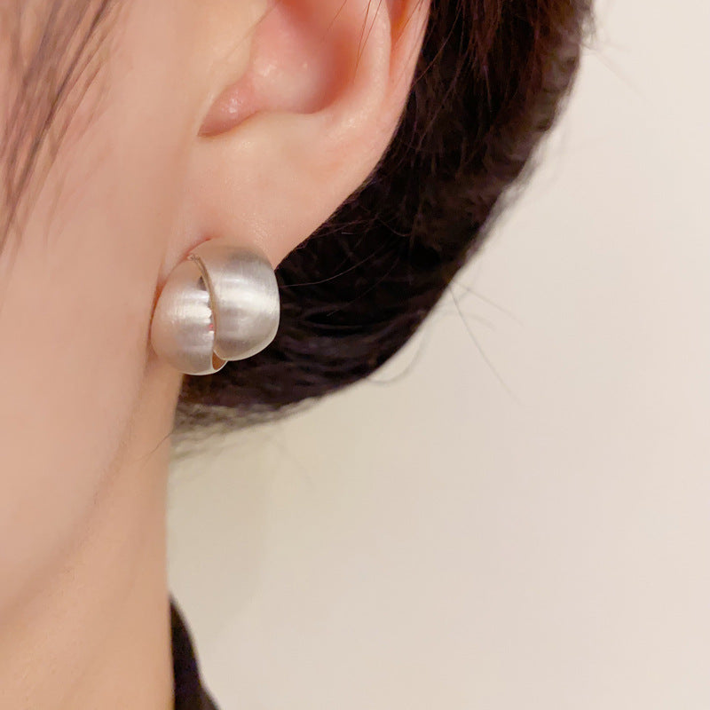 A154  Light Luxury Elegant Brushed Metal Round Stud Earrings, Minimalist Versatile Earrings for Women