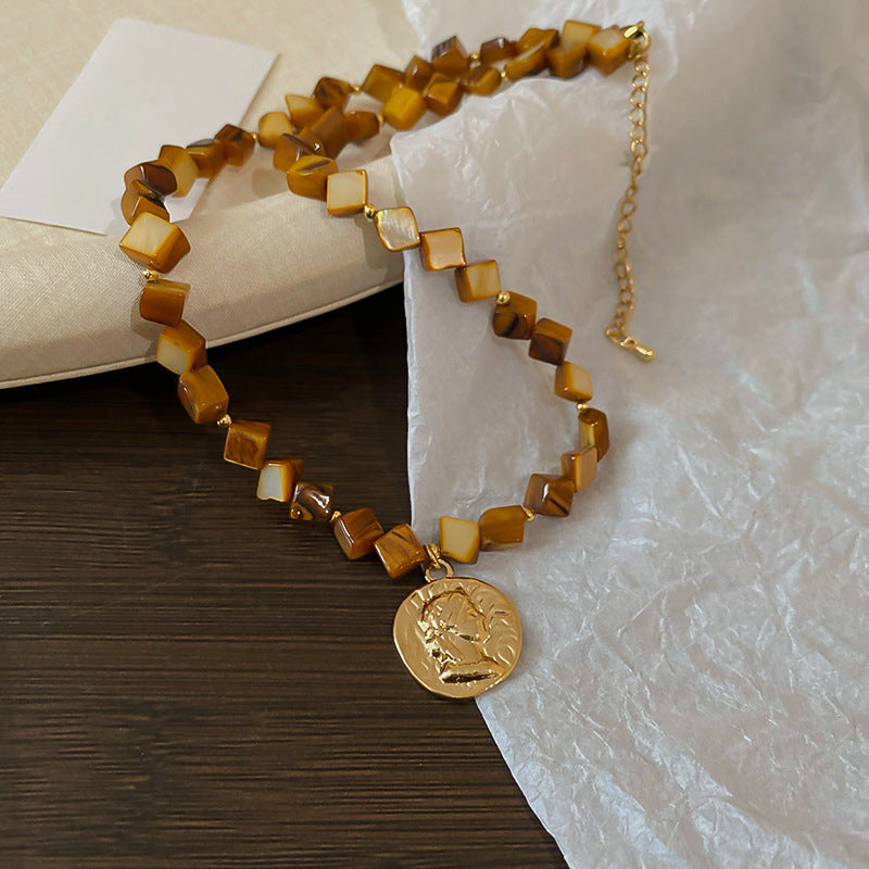 A302  Boho Shell Bead Turquoise Beaded Necklace, Light Luxury Minimalist Luxury Clavicle Necklace for Women