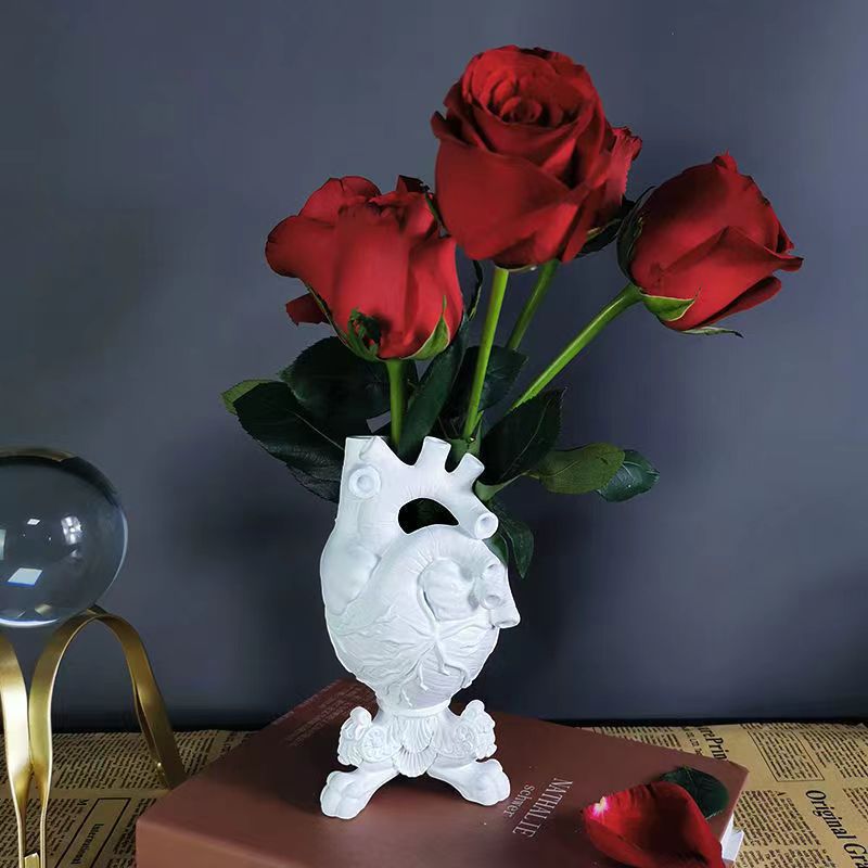 A 210  Unique Art Heart Vase, Creative Home Living Room Desktop Decor Floral Craft