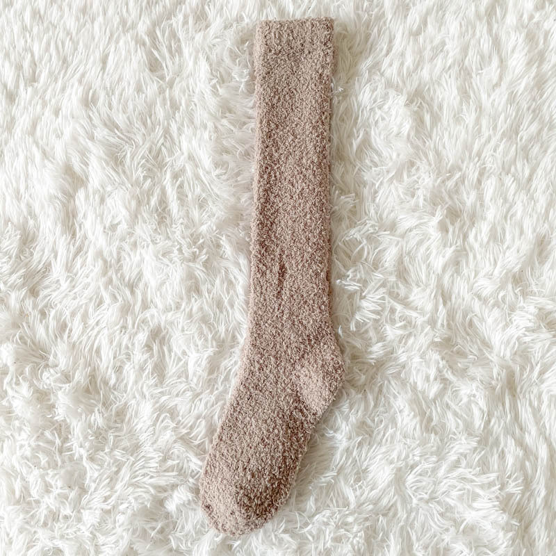 Coral Fleece Ankle Socks for Men and Women Thickened and Fleece-Lined for Fall and Winter Postpartum Long Socks Home Sleep Floor Socks for Indoor Wear