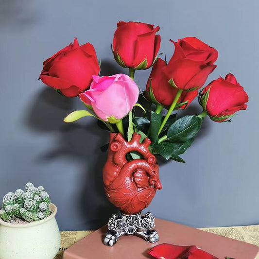 A 210  Unique Art Heart Vase, Creative Home Living Room Desktop Decor Floral Craft