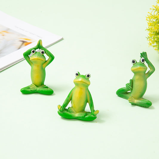 Outdoor Garden Landscape Yoga Frog Figurine, Handmade Cute Animal Decor Ornament
