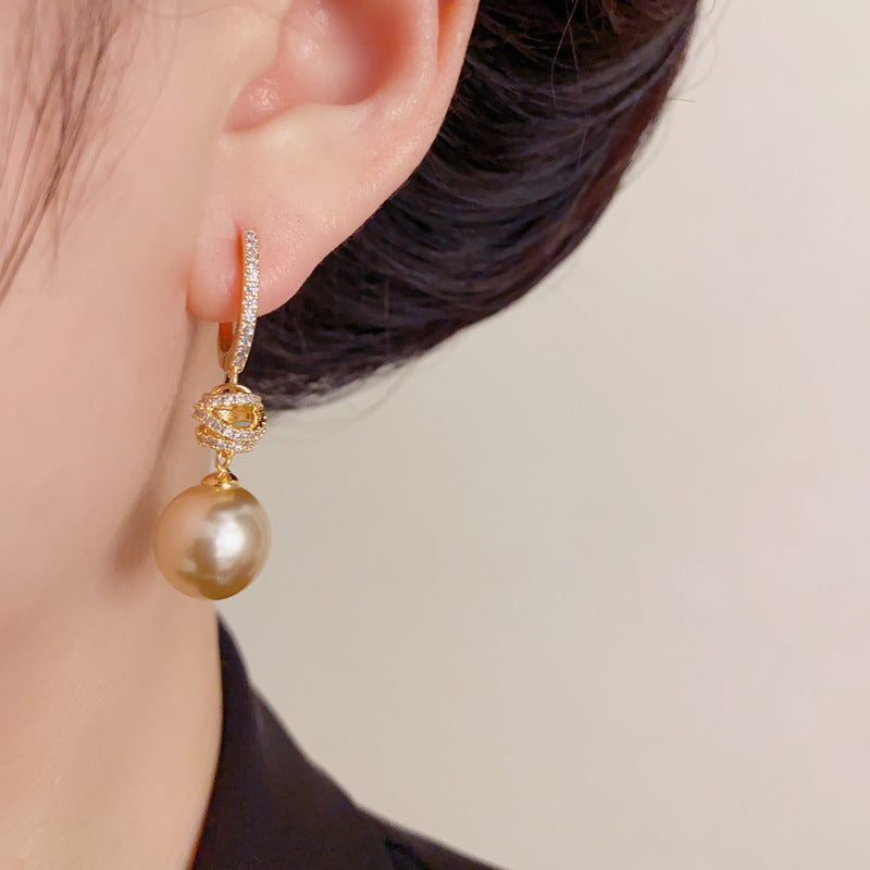A243  Fashion Elegant Pearl Zircon Knotted Earrings, Personalized Versatile Temperament Design Ear Clips