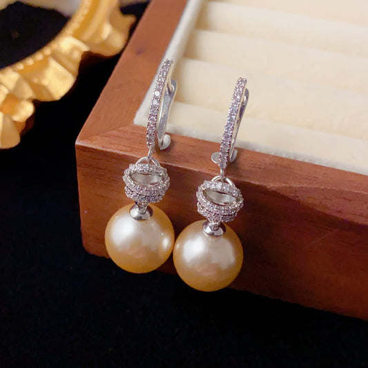A243  Fashion Elegant Pearl Zircon Knotted Earrings, Personalized Versatile Temperament Design Ear Clips