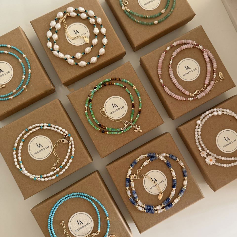 A302  Boho Shell Bead Turquoise Beaded Necklace, Light Luxury Minimalist Luxury Clavicle Necklace for Women