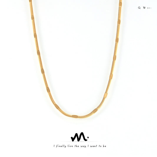 European & American Style Embossed Blade Chain Hip-Hop Trend Design Stainless Steel 18K Gold-Plated Collarbone Chain