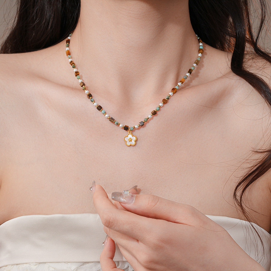 A302  Boho Shell Bead Turquoise Beaded Necklace, Light Luxury Minimalist Luxury Clavicle Necklace for Women