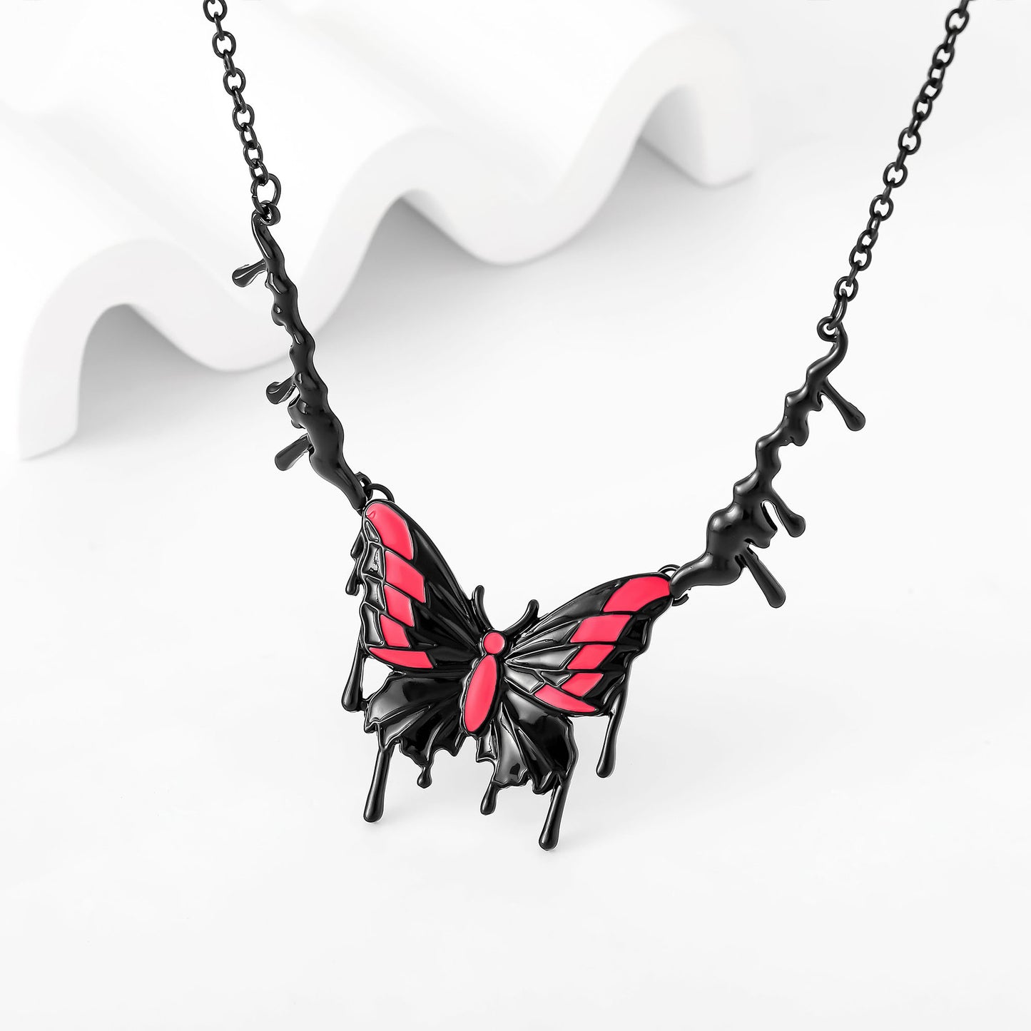 A235  Sexy Electroplated Black Pink Oil-Drop Butterfly Necklace, Fashion Personalized Clavicle Chain for Women