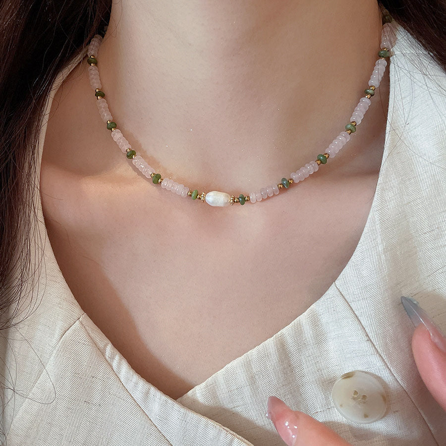 A302  Boho Shell Bead Turquoise Beaded Necklace, Light Luxury Minimalist Luxury Clavicle Necklace for Women