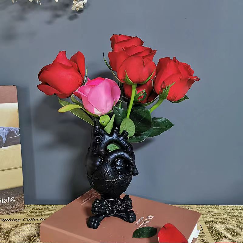 A 210  Unique Art Heart Vase, Creative Home Living Room Desktop Decor Floral Craft