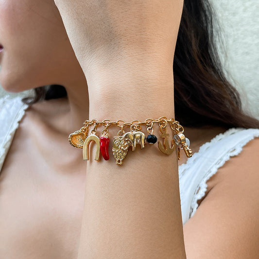 A176  Vintage Elephant & Bull OT Clasp Chain Bracelet, Unique Heart Faux Pearl Shell Jewelry