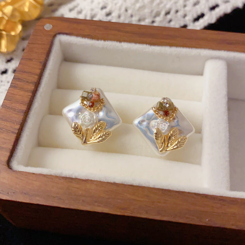 A247  Fashion Simple Handmade Rhombus Stud Earrings, Baroque-Style Beads Light Luxury Minimalist Elegant Earrings for Women