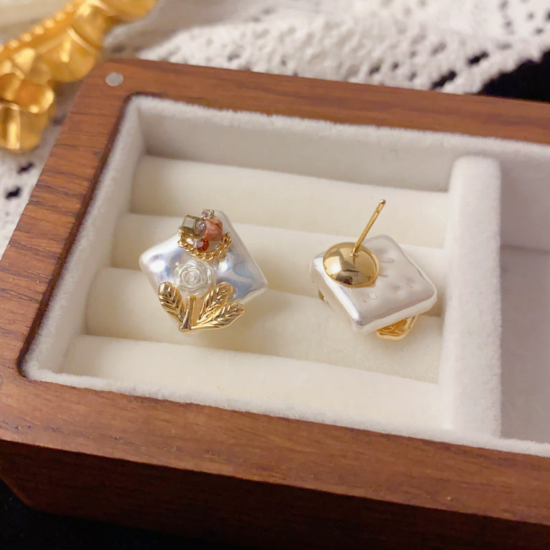 A247  Fashion Simple Handmade Rhombus Stud Earrings, Baroque-Style Beads Light Luxury Minimalist Elegant Earrings for Women